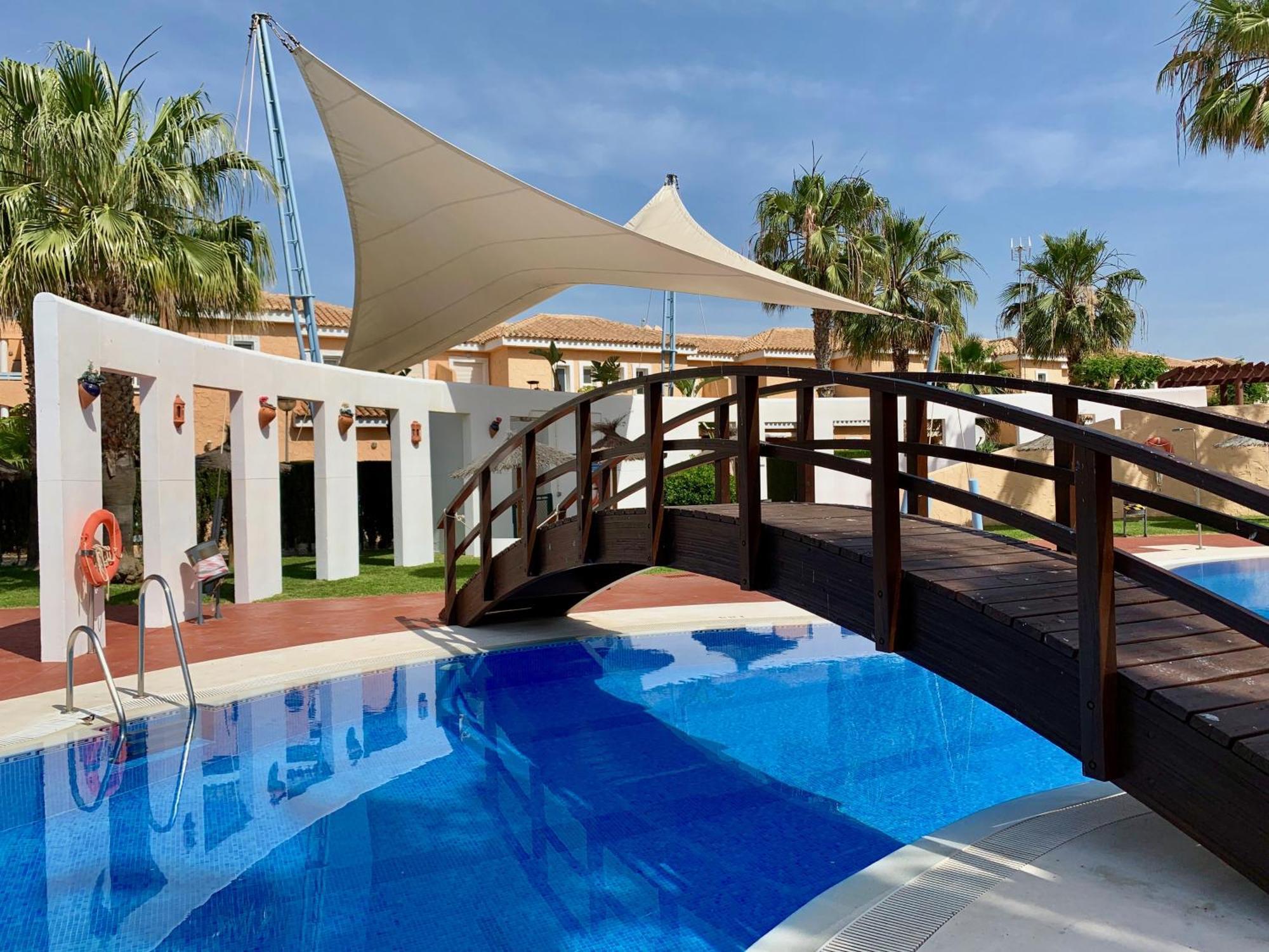 Bahari Marinas - Tu Duplex Con Jardin Privado! Lägenhet Vera Exteriör bild